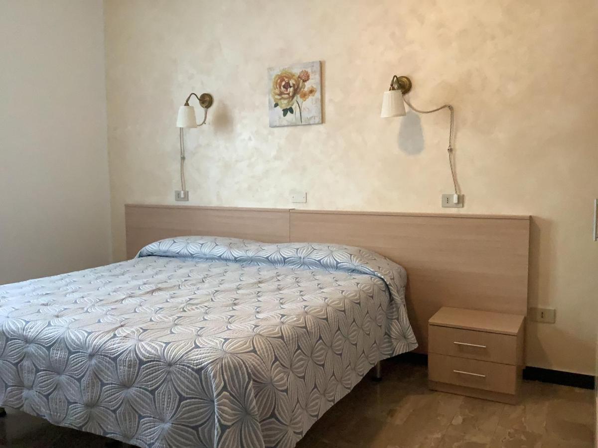 B&B Hotel Costa Azzurra Spotorno Exterior foto